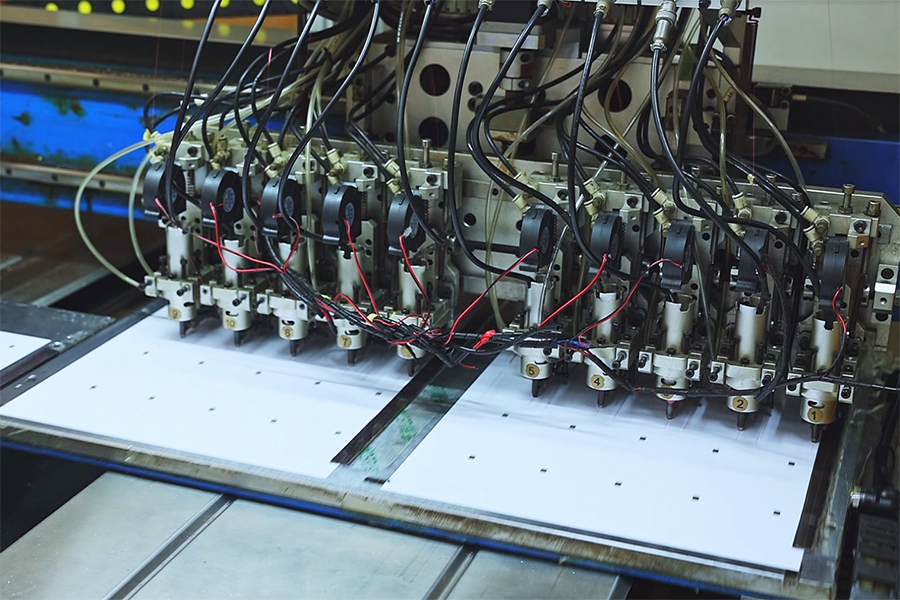 RFID-Antenna-Embedding-Plants